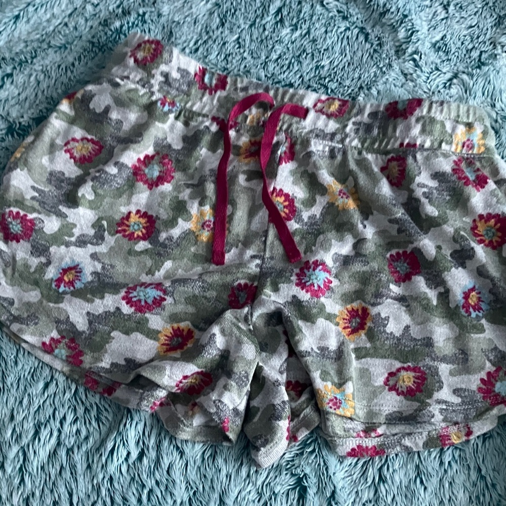 Secret Treasures Camo Floral Pajama Shorts - Green and Pink